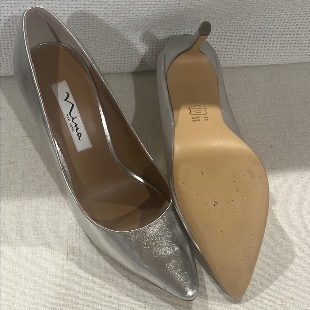 Nina Silver Metallic Heels with Pointed Toe - Picture 2 of 3